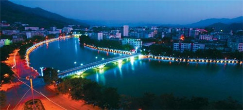 蒲石河附近还有什么景点,蒲石河附近还有什么景点好玩